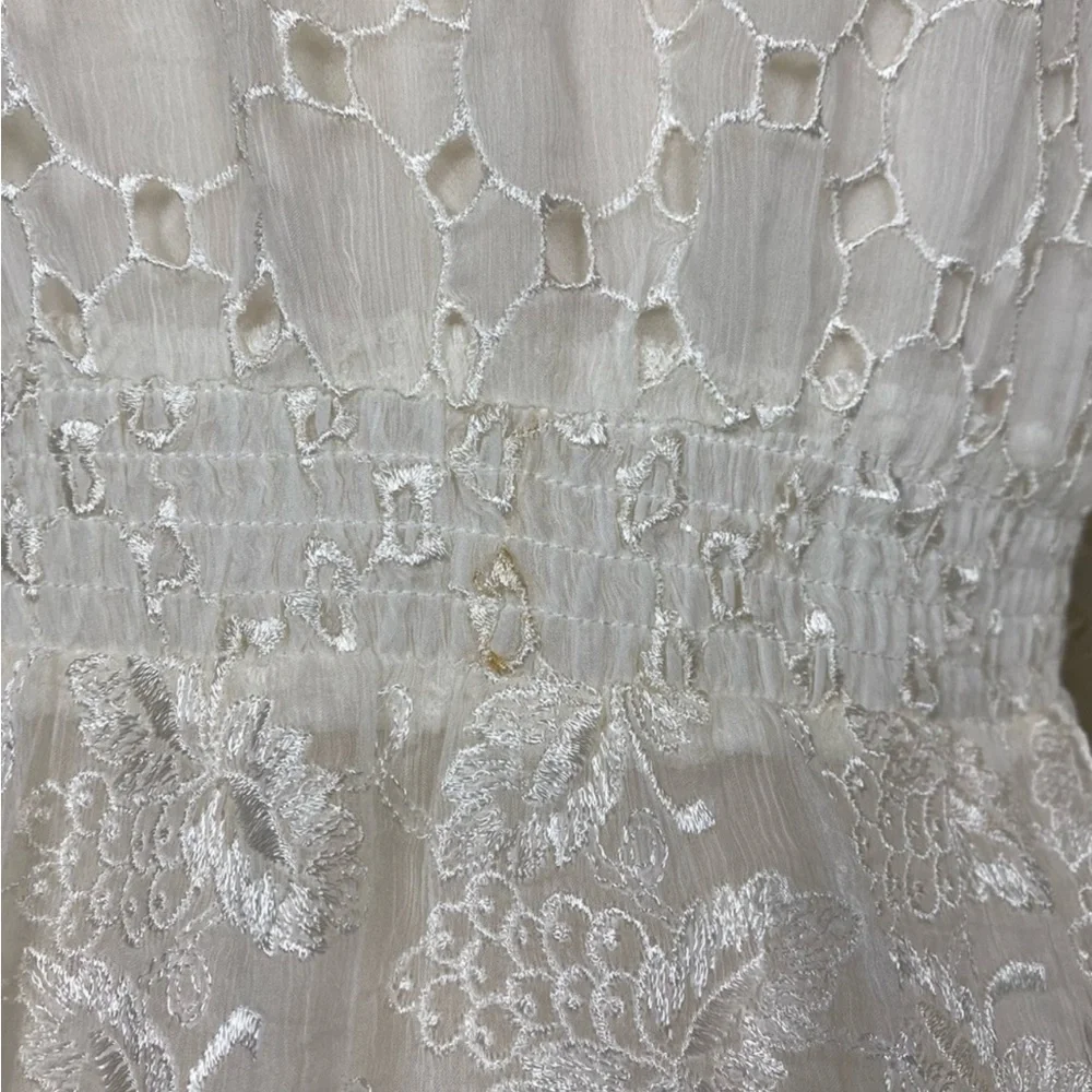 SUNDANCE CATALOG Embroidered Lace FRILL
SEEKER Silk Blouse Sz Medium Boho Eyelet - Picture 7 of 7